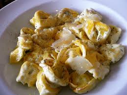 Spinach Tortellini in Butternut Squash Sauce